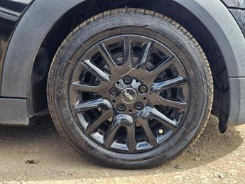 MINI Hatch 1.5 Cooper Euro 6 (s/s) 5dr
