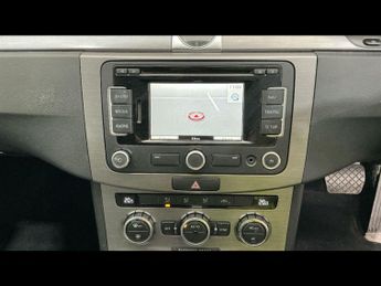 Volkswagen Passat 2.0 TDI BlueMotion Tech Sport DSG Euro 5 (s/s) 5dr