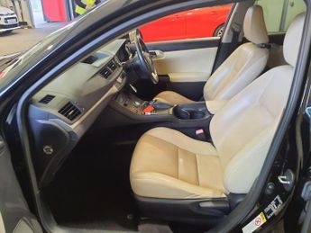 Lexus CT 1.8 200h SE-L CVT Euro 5 (s/s) 5dr