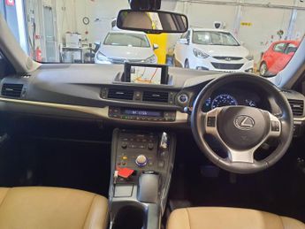 Lexus CT 1.8 200h SE-L CVT Euro 5 (s/s) 5dr