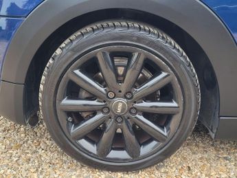 MINI Hatch 1.5 Cooper Auto Euro 6 (s/s) 3dr