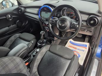 MINI Hatch 1.5 Cooper Auto Euro 6 (s/s) 3dr