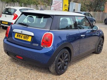 MINI Hatch 1.5 Cooper Auto Euro 6 (s/s) 3dr