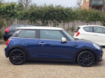 MINI Hatch 1.5 Cooper Auto Euro 6 (s/s) 3dr