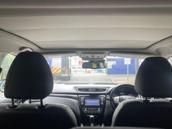 Nissan Qashqai 1.2 DIG-T Tekna XTRON 2WD Euro 6 (s/s) 5dr