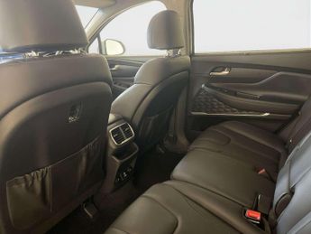 Hyundai Santa Fe 2.2 CRDi Premium SE SUV 5dr Diesel Auto 4WD Euro 6 (s/s) 7 Seat 