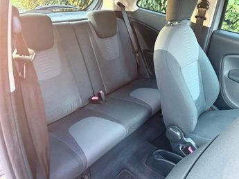 Ford Ka 1.2 Titanium Euro 4 3dr