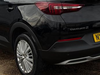 Vauxhall Grandland X 1.6 Turbo D BlueInjection Sport Nav Auto Euro 6 (s/s) 5dr