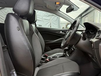 Vauxhall Grandland X 1.6 Turbo D BlueInjection Sport Nav Auto Euro 6 (s/s) 5dr