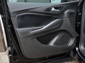 Vauxhall Grandland X 1.6 Turbo D BlueInjection Sport Nav Auto Euro 6 (s/s) 5dr