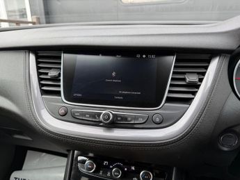 Vauxhall Grandland X 1.6 Turbo D BlueInjection Sport Nav Auto Euro 6 (s/s) 5dr