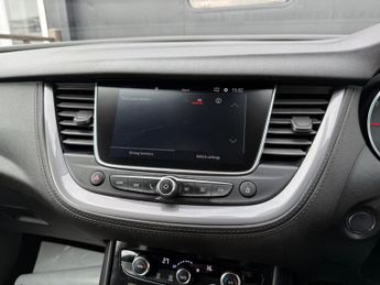 Vauxhall Grandland X 1.6 Turbo D BlueInjection Sport Nav Auto Euro 6 (s/s) 5dr