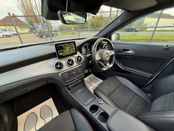 Mercedes-Benz GLA 2.1 GLA220d AMG Line (Premium Plus) 7G-DCT 4MATIC Euro 6 (s/s) 5