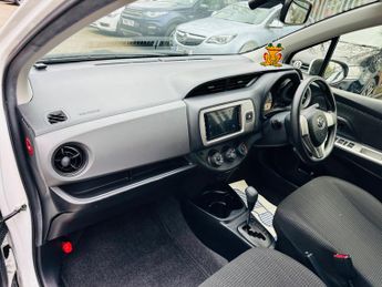 Toyota Yaris (Vitz) 1.0 Dual VVT-i Icon Multidrive S