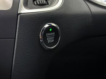 Ford Galaxy 2.5h Duratec Titanium CVT Euro 6 (s/s) 5dr