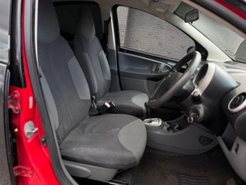 Peugeot 107 1.0 12V Urban 2 Tronic Euro 4 5dr