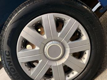 Suzuki Ignis 1.5 GL 5dr