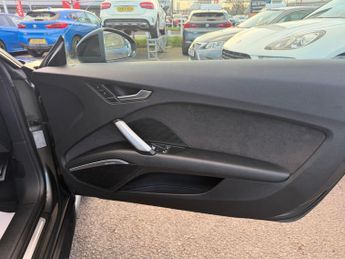 Audi TT 2.0 TFSI Black Edition S Tronic quattro Euro 6 (s/s) 3dr