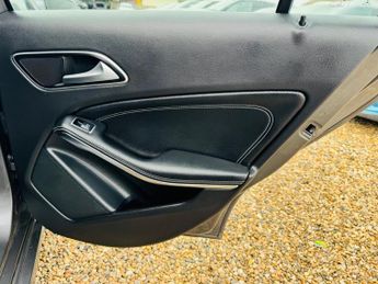 Mercedes-Benz A Class 1.6 A180 Sport 7G-DCT Euro 6 (s/s) 5dr