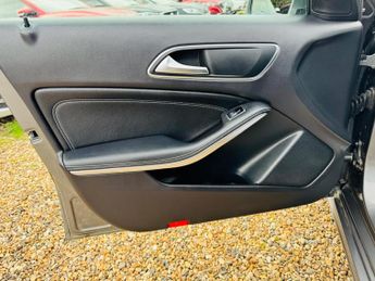 Mercedes-Benz A Class 1.6 A180 Sport 7G-DCT Euro 6 (s/s) 5dr