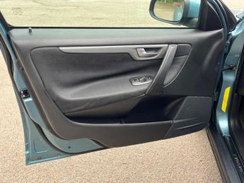 Volvo S60 2.0T S 4dr