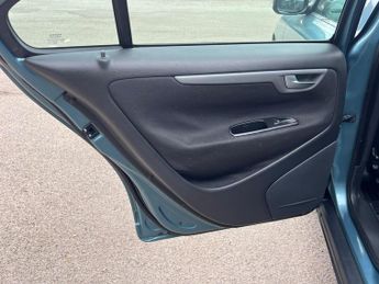 Volvo S60 2.0T S 4dr