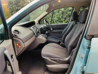 Renault Scenic 1.6 VVT Dynamique 5dr