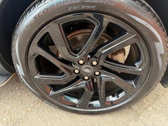 Land Rover Discovery 3.0 SD V6 HSE Auto 4WD Euro 6 (s/s) 5dr