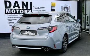 Toyota Corolla 2.0 VVT-h Design Touring Sports 5dr Petrol Hybrid CVT Euro 6 (s/