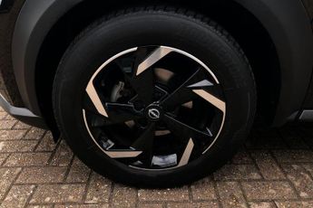 Nissan Juke 1.6 Hybrid N-Connecta 5dr Auto