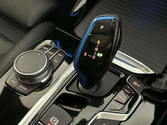 BMW iX3 80kWh Premier Edition Pro SUV 5dr Electric Auto (286 ps)