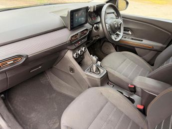 Dacia Sandero Stepway 1.0 TCe Prestige CVT Euro 6 (s/s) 5dr