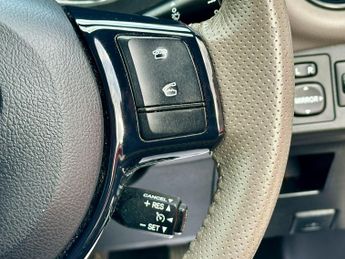 Toyota Yaris 1.5 VVT-h Design E-CVT Euro 6 5dr