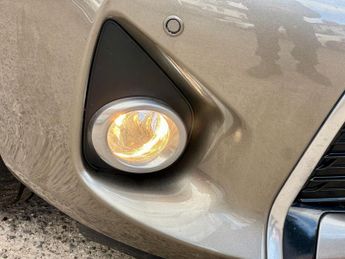 Toyota Yaris 1.5 VVT-h Design E-CVT Euro 6 5dr