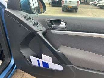 Volkswagen Tiguan 2.0 TDI BlueMotion Tech Match DSG 4WD Euro 6 (s/s) 5dr