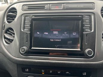 Volkswagen Tiguan 2.0 TDI BlueMotion Tech Match DSG 4WD Euro 6 (s/s) 5dr