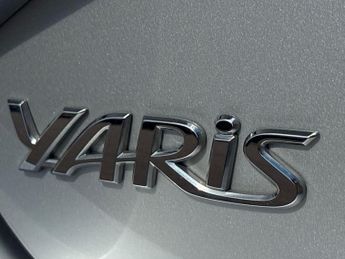 Toyota Yaris 1.5 VVT-h Icon Hatchback 5dr Petrol Hybrid E-CVT Euro 6 (s/s) (1