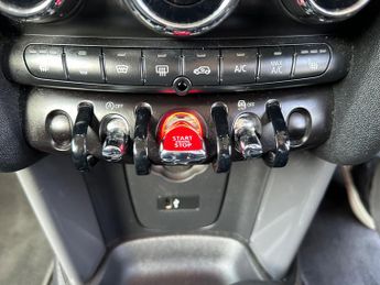 MINI Hatch 1.5 One Classic Steptronic Euro 6 (s/s) 3dr