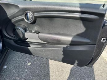 MINI Hatch 1.5 One Classic Steptronic Euro 6 (s/s) 3dr