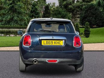 MINI Hatch 1.5 One Classic Steptronic Euro 6 (s/s) 3dr
