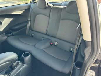 MINI Hatch 1.5 One Classic Steptronic Euro 6 (s/s) 3dr
