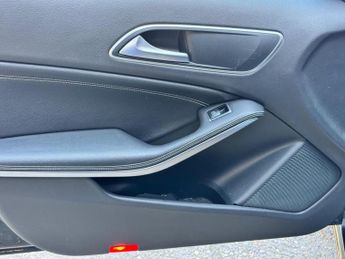 Mercedes-Benz A Class 1.5 A180d Sport 7G-DCT Euro 6 (s/s) 5dr