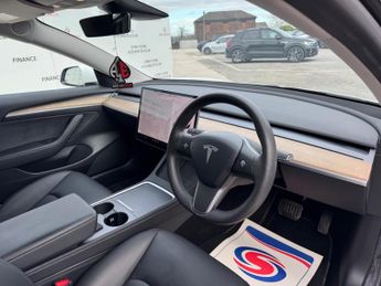 Tesla Model 3 (Dual Motor) Long Range Auto 4WDE 4dr