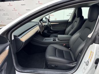 Tesla Model 3 (Dual Motor) Long Range Auto 4WDE 4dr