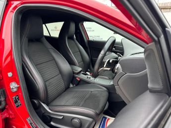 Mercedes-Benz GLA 1.6 GLA180 AMG Line Edition 7G-DCT Euro 6 (s/s) 5dr