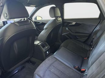 Audi A4 2.0 TDI 35 Black Edition Saloon 4dr Diesel S Tronic Euro 6 (s/s)