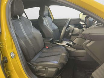 Peugeot E-208 50kWh GT Hatchback 5dr Electric Auto (7.4kW Charger) (136 ps)