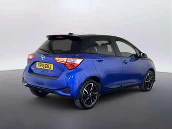 Toyota Yaris 1.5 VVT-i Grey Bi-Tone Hatchback 5dr Petrol Manual Euro 6 (111 p