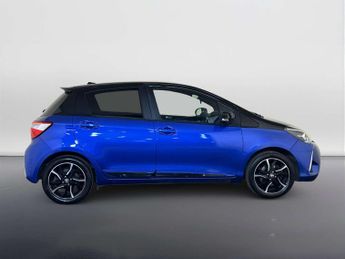 Toyota Yaris 1.5 VVT-i Grey Bi-Tone Hatchback 5dr Petrol Manual Euro 6 (111 p