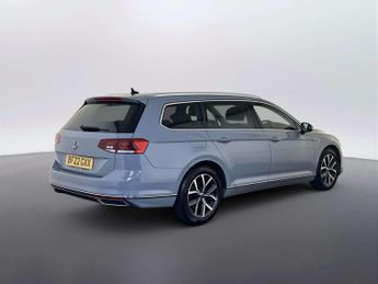 Volkswagen Passat 1.4 TSI 13kWh GTE Estate 5dr Petrol Plug-in Hybrid DSG Euro 6 (s